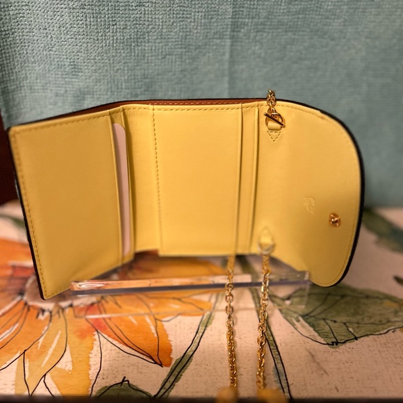 MCM Mode Travia Trifold Chain Wallet - Picture 6 of 14